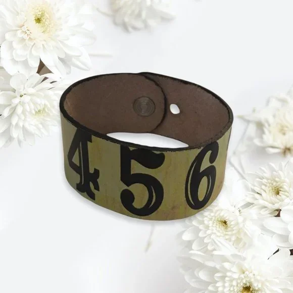๐ Cuff Bracelet ๐ - Picture 1 of 2